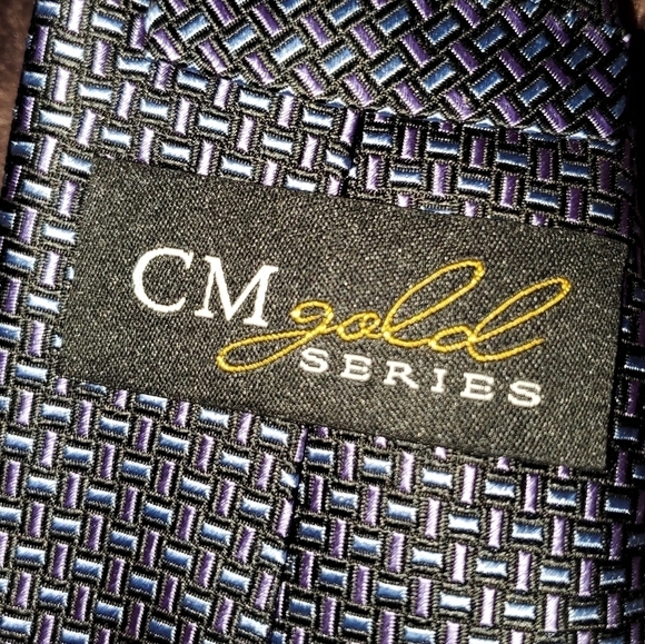 New Blue Patterned Tie! - Picture 2 of 6